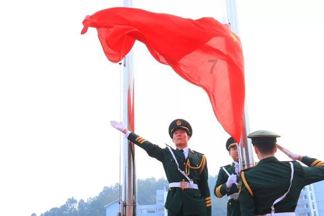 小镇惊魂